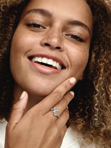 Double Heart Sparkling Ring - Image 3