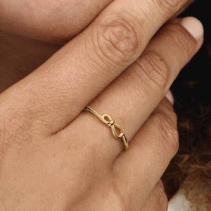 Infinity Knot Ring