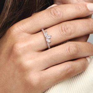 Sparkling Herbarium Cluster Ring