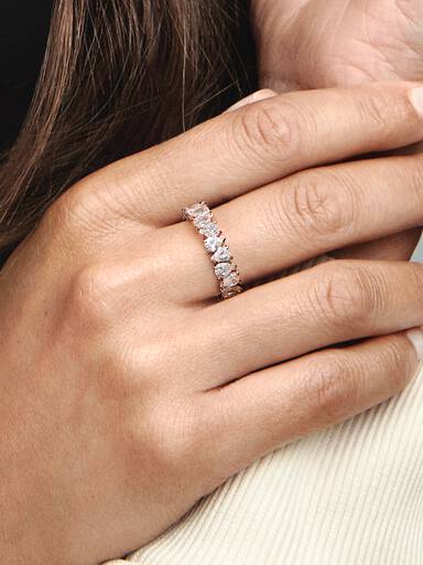 Alternating Sparkling Band Ring