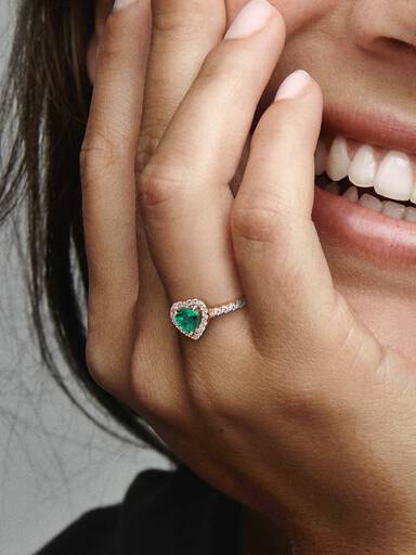 Sparkling Elevated Heart Ring