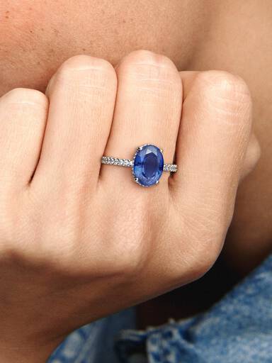 FINAL SALE - Sparkling Statement Halo Ring
