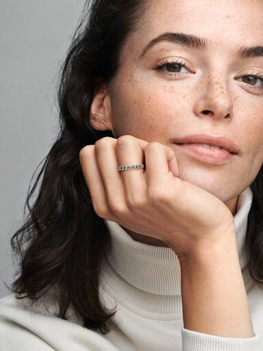 Band of Hearts Ring - Image 3