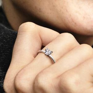 Sparkling Heart Solitaire Ring