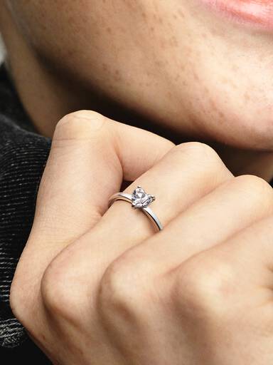 Sparkling Heart Solitaire Ring