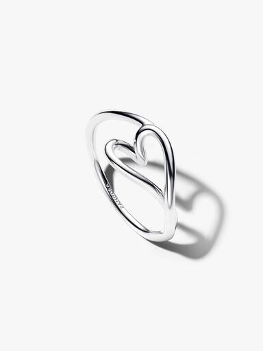 Essence Delicate Heart Friendship Ring Set - Image 2