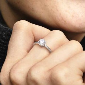 Clear Sparkling Crown Solitaire Ring