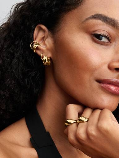 Rippled Hoop Earrings - Image 4