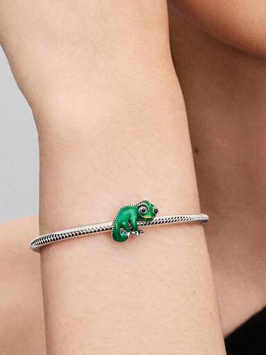 Disney Tangled Pascal Color-changing Charm