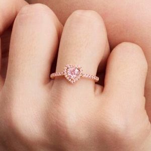 Sparkling Elevated Heart Ring