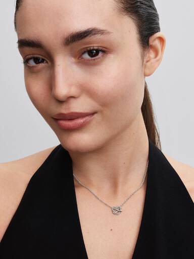 Sparkling Infinity Heart Collier Necklace - Image 3