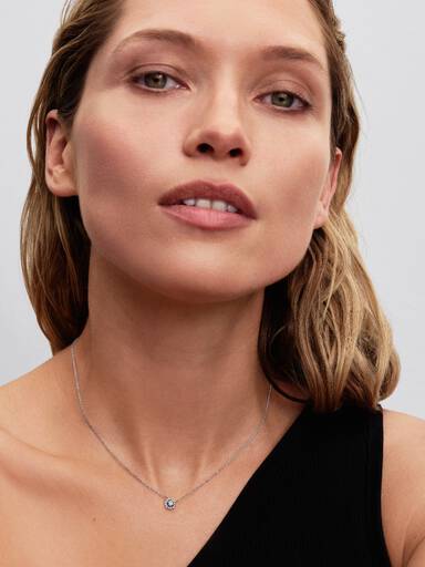 Round Pavé Halo Collier Necklace - Image 3
