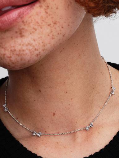 Bow Station Chain Necklace