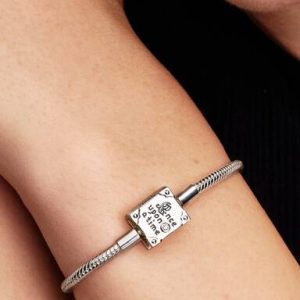 Disney Princess Storybook Lab-grown Diamond Snake Chain Bracelet