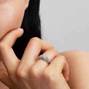 Halo Heart Trilogy Ring
