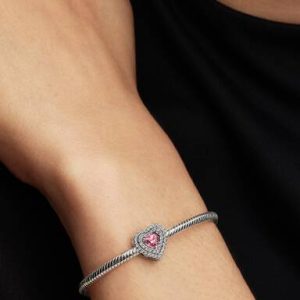 Sparkling Leveled Hearts Charm