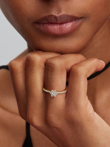 Sparkling Flower Ring