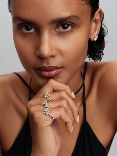 Sparkling Flower Ring - Image 4