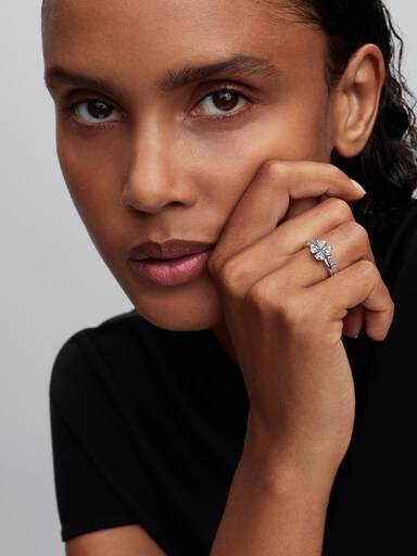 Sparkling Lucky Clover Splittable Ring - Image 3