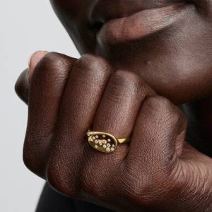 Medium Stone-Set Oval Signet Ring