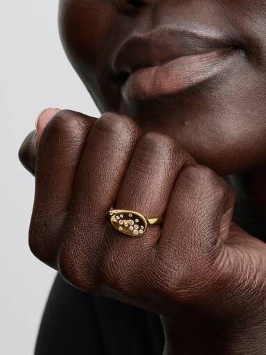 Medium Stone-Set Oval Signet Ring