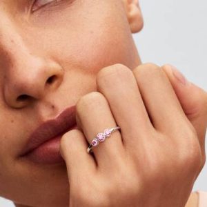 Pandora Era Bezel Sterling Silver Pink Lab-Grown Diamond Triple Stone Ring
