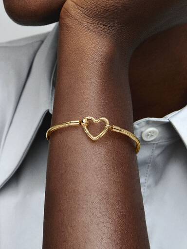 Pandora Moments Heart Closure Snake Chain Bracelet