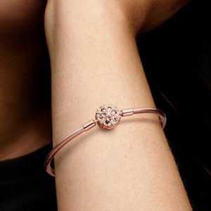 FINAL SALE - Pandora Moments Sparkling Snowflake Clasp Bangle