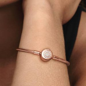 Pandora Moments Sparkling Crown O Snake Chain Bracelet