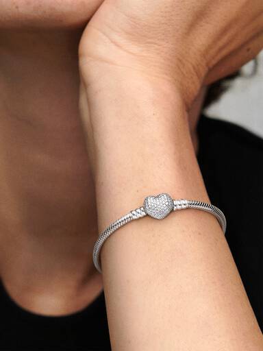 Moments Sparkling Heart & Snake Chain Bracelet