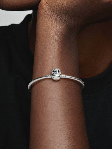 Pandora Moments Disney Stitch Biting Clasp Bangle