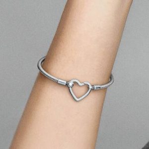 Pandora Moments Heart Closure Snake Chain Bracelet