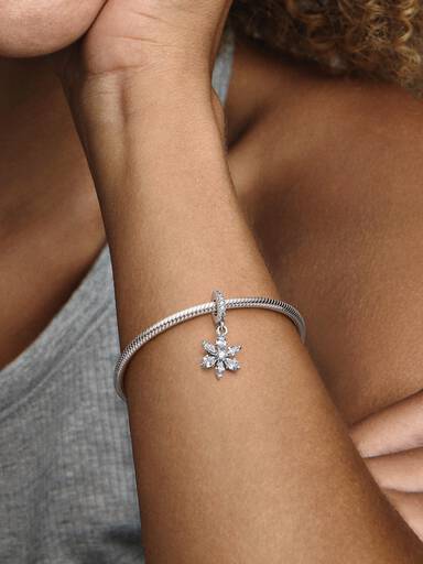 Sparkling Herbarium Cluster Dangle Charm