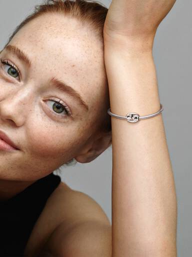 Sparkling Cancer Zodiac Charm - Image 3