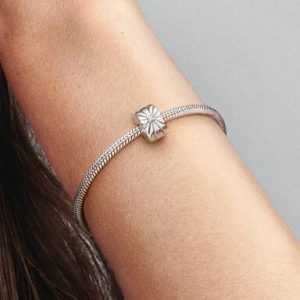 Sparkling Sunburst Clip Charm