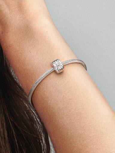 Sparkling Sunburst Clip Charm
