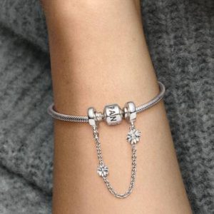 Daisy Flower Safety Chain Charm