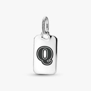 Letter Q Rectangle Pendant
