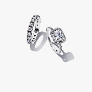 Sparkling Halo Ring Set