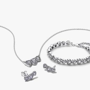 Halo Heart Trilogy Jewelry Set