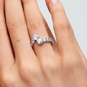 Sparkling Overlapping Band Ring