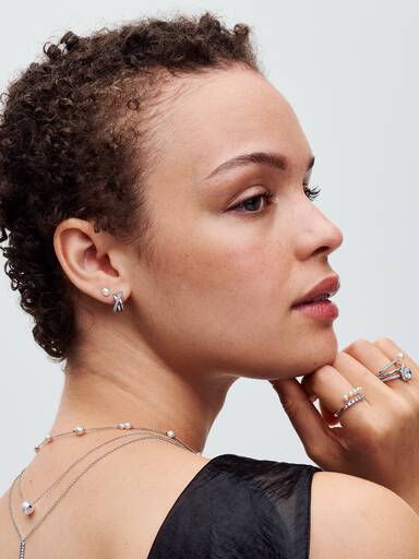 Crossover Pavé Hoop Earrings - Image 4