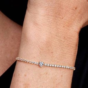 Sparkling Heart Tennis Bracelet