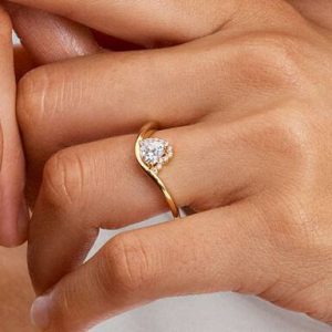 Wavy Heart Ring