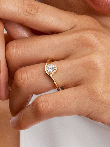 Wavy Heart Ring