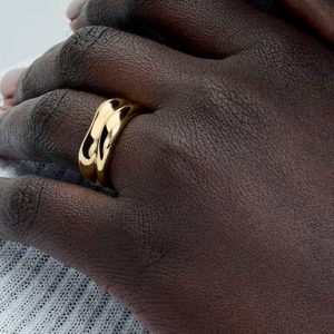 Organically Shaped Stacking Rings