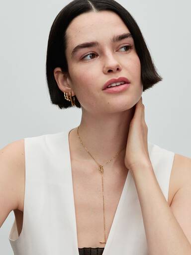 Organically V-shaped Open Hoop Earrings - Image 2