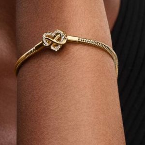 Sparkling Infinity Heart Clasp Snake Chain Bracelet