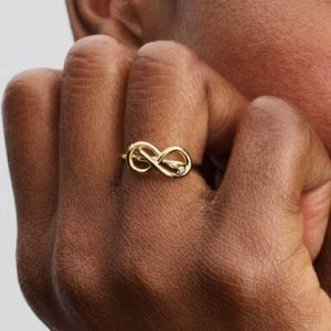 Infinity Knot Ring