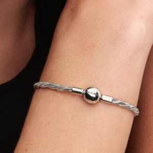 Round Pandora Clasp Twisted Snake Chain